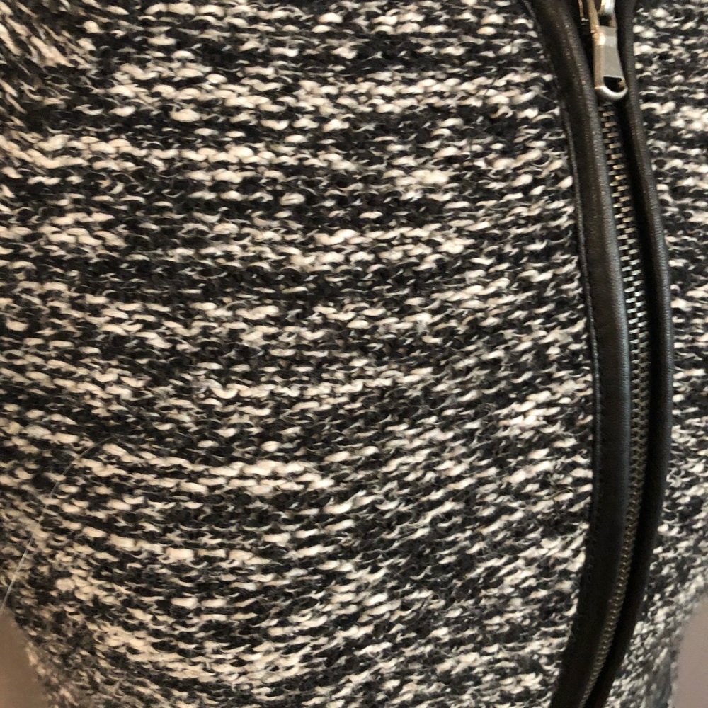 Cute jacket. - Picture 2 of 3